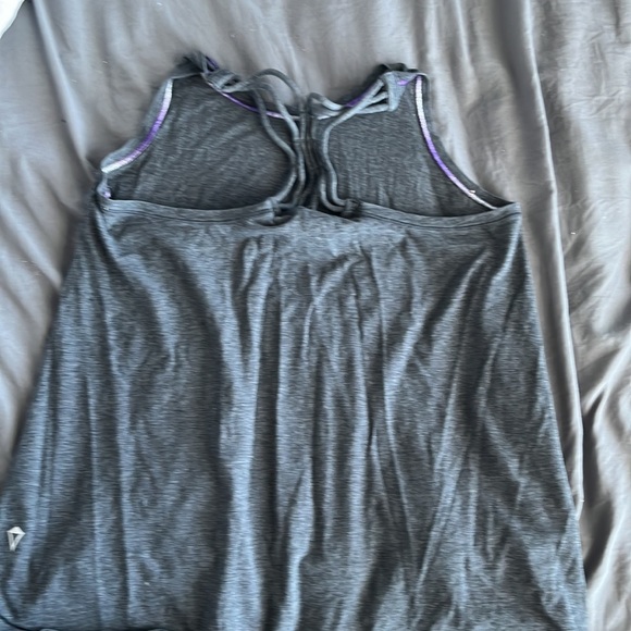 Tank workout shirt - Picture 2 of 4